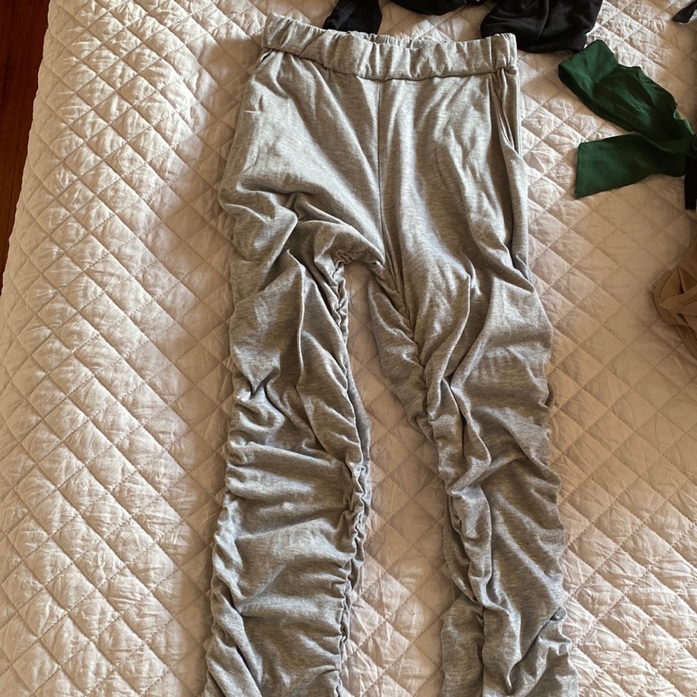 cuffed leggings, opened at the bottom to cover any shoe, so cute